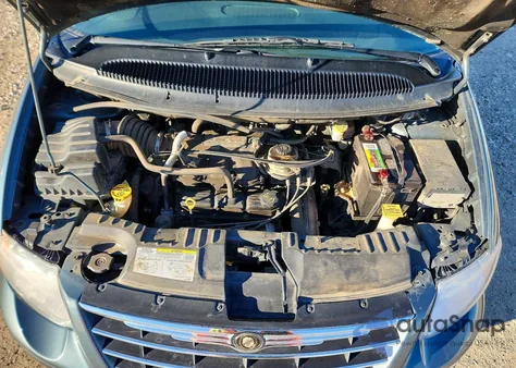 2005 Chrysler Town & Country Touring z USA, uszkodzony, nr VIN 2C4GP54L25R391189